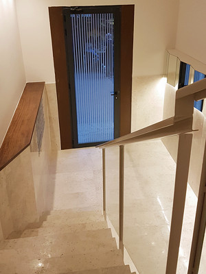 GRUPO SHR | Sergio Hernández Rivas | Renovación de portal e instalación de ascensor en calle Libertad de Arnedo La Rioja